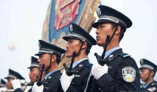 咖啡館里的警魂對話：解鎖警察學(xué)院排名背后的秘密