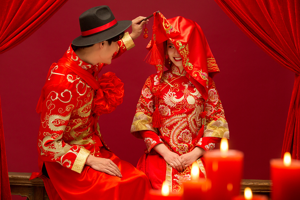 精讀結婚照證件照要求著裝:全方位解析與超實用搭配指南