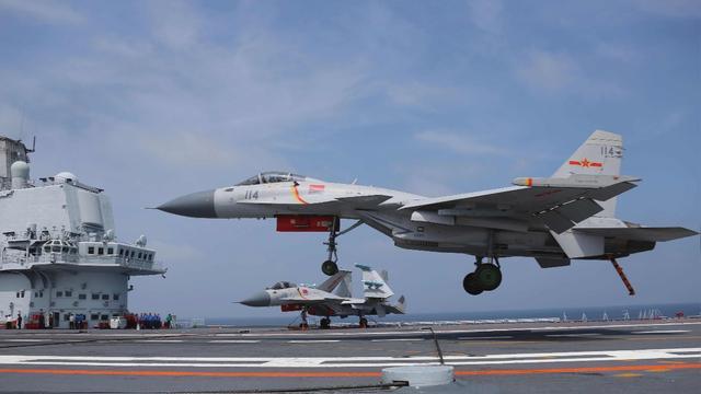 深海逐影：代號‘殲13’的隱身艦載戰(zhàn)斗機研發(fā)秘辛