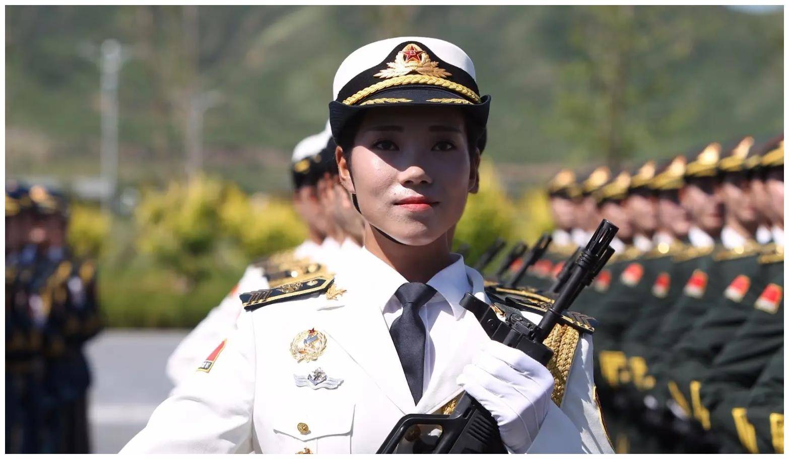 儀仗隊(duì)軍銜圖片大全:從士兵到將軍的榮譽(yù)之路深度解析