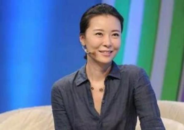 歌手主持人耿樂：深度解析其跨界藝術生涯與行業(yè)影響力