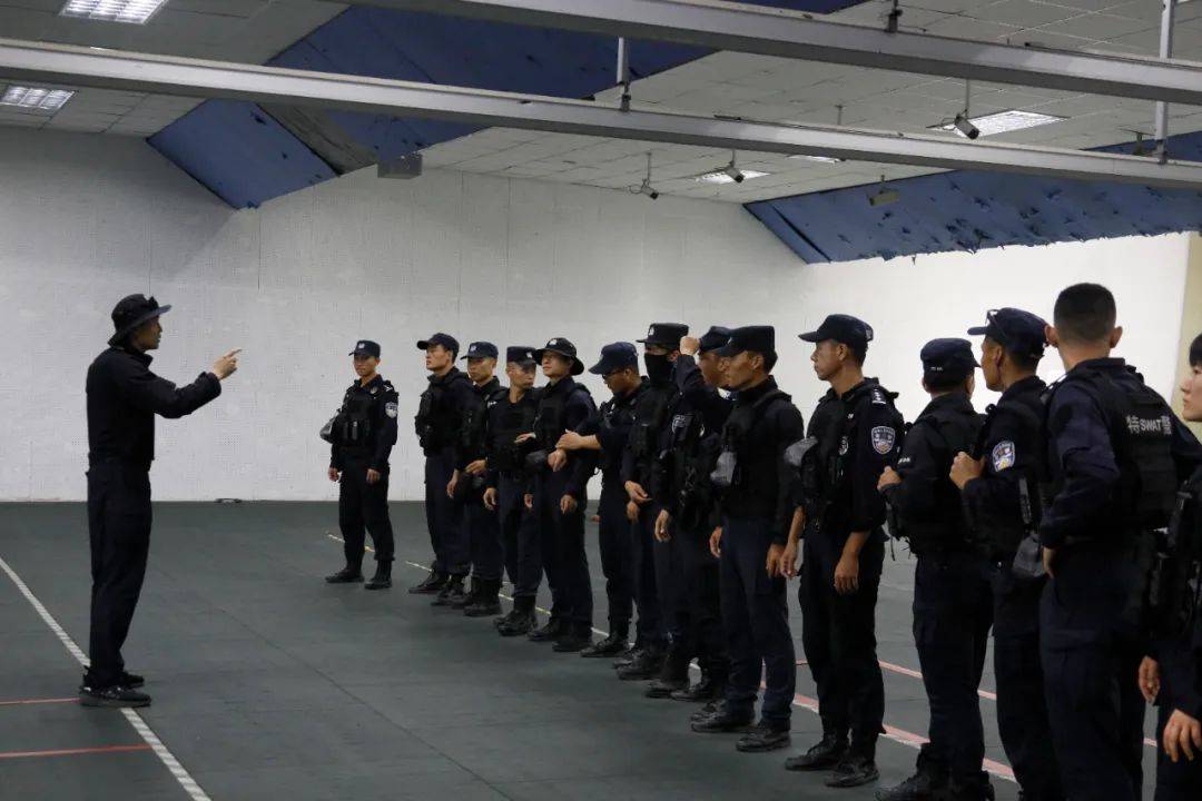 追憶與鍛造：探尋中國人民武裝警察部隊特種警察學院2022的隱秘篇章