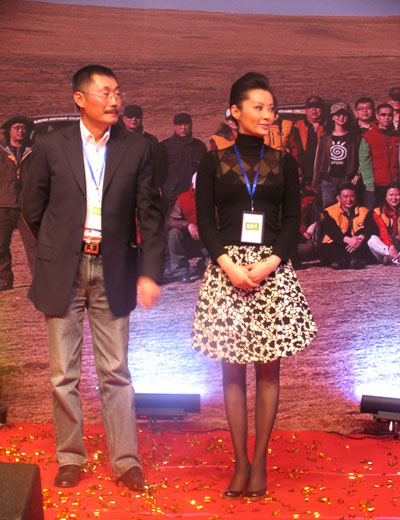 深度解析袁立的個(gè)人簡(jiǎn)歷：演藝生涯與公益足跡的全面解讀