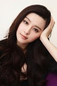 特寫(xiě)訪談：小宋佳的老公是誰(shuí)？多元勾勒其感情生活與公眾視線沖突